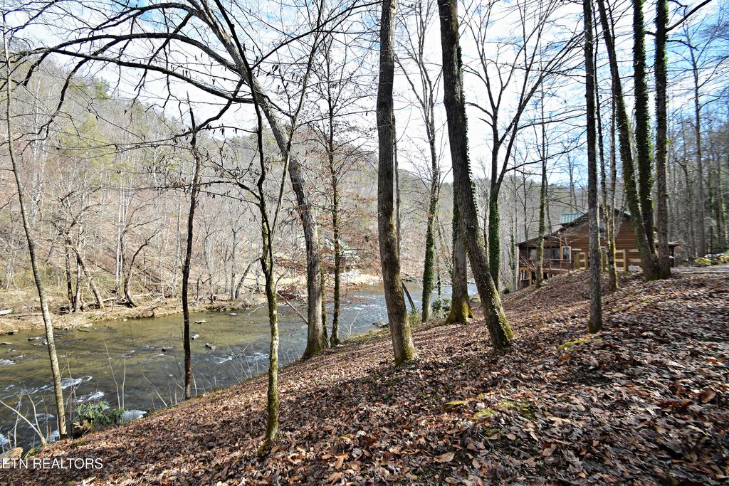 Photo of Twin Pines Way, Sevierville, TN 37876 (MLS # 1334808)