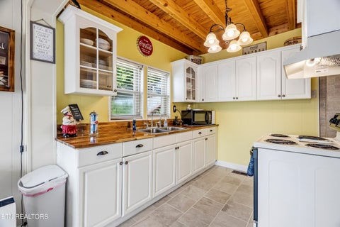 Tiny photo for 1387 Tennessee 139, Dandridge, TN 37725 (MLS # 1343218)