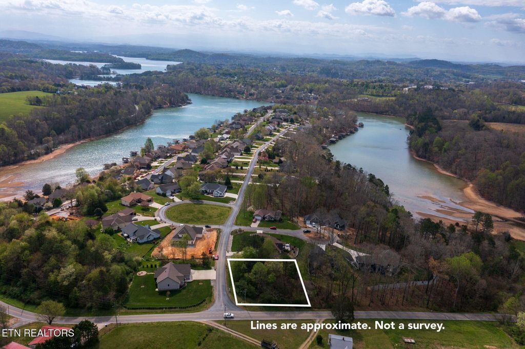 Photo of 224 Oonoga Way, Loudon, TN 37774 (MLS # 1334899)