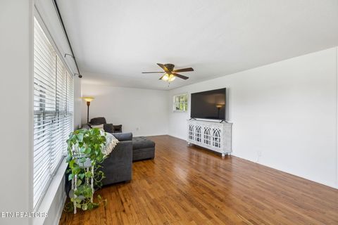 Tiny photo for 1050 Lawnville Rd, Kingston, TN 37763 (MLS # 1335479)