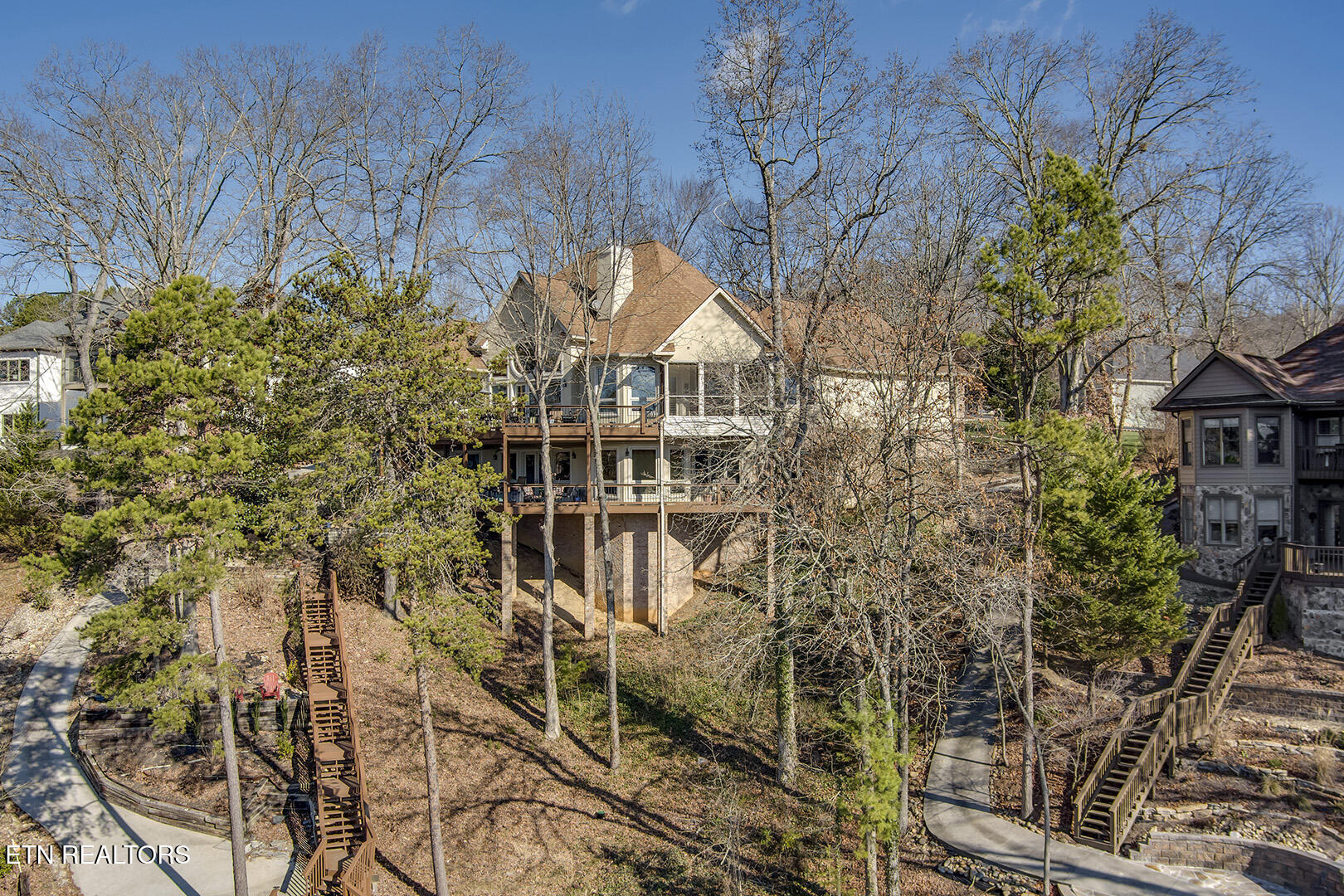 Loudon, Tennessee, 37774, United States, 4 Bedrooms Bedrooms, ,5 BathroomsBathrooms,Residential,Active,2015473