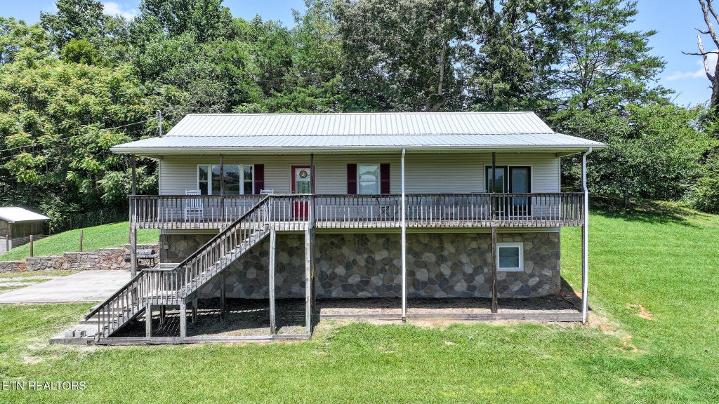 Photo of 1800 Mountain Ridge Rd, Newport, TN 37821 (MLS # 1347149)
