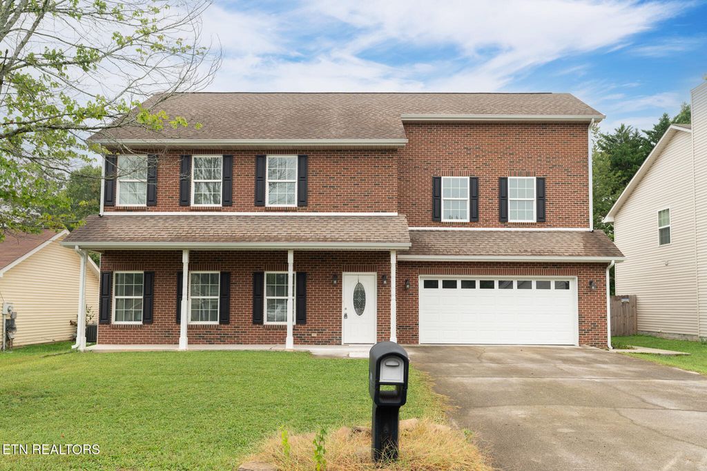 Photo of 819 Dowry Lane, Knoxville, TN 37919 (MLS # 1317859)