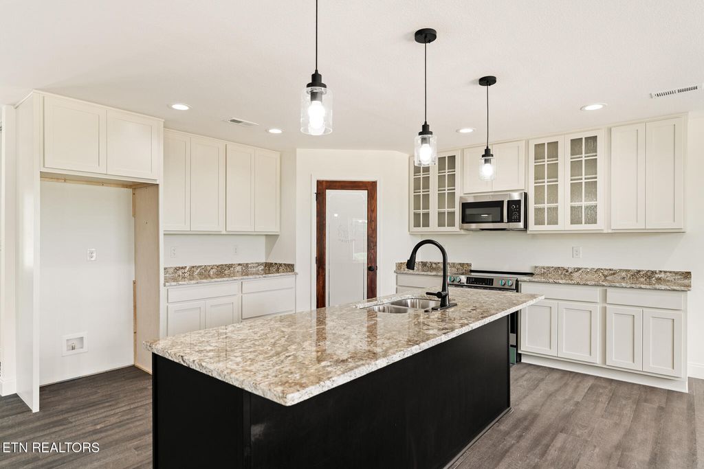 Photo of 304 Cash Lane, Maryville, TN 37801 (MLS # 1336272)
