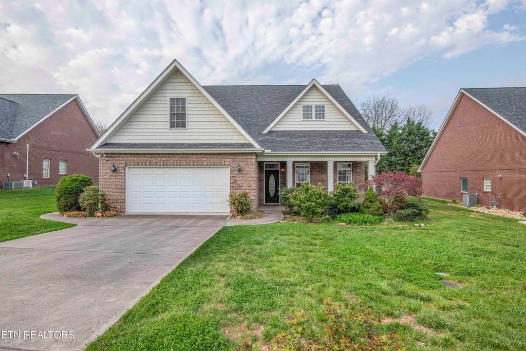 Photo of 110 Waterston Way, Clinton, TN 37716 (MLS # 1334331)