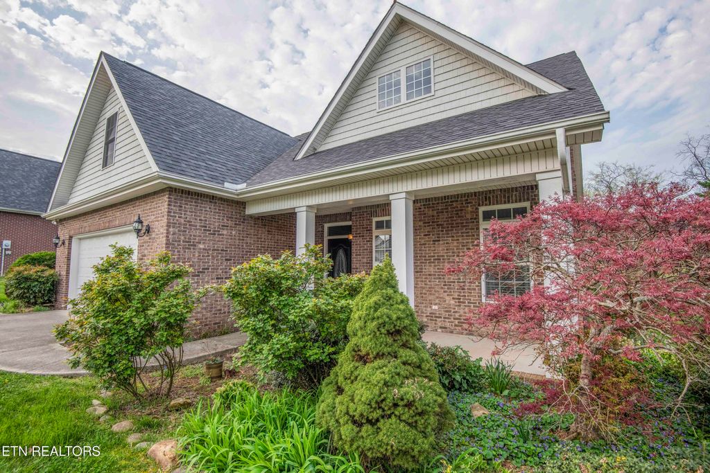 Photo of 110 Waterston Way, Clinton, TN 37716 (MLS # 1334331)