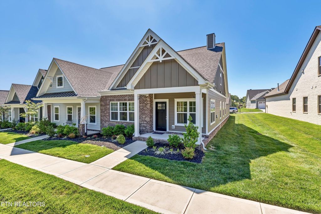 Photo of 12629 Needlepoint Drive, Farragut, TN 37934 (MLS # 1261890)