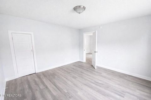 Tiny photo for 1619 Worth St, Knoxville, TN 37917 (MLS # 1328443)