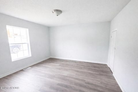 Tiny photo for 1619 Worth St, Knoxville, TN 37917 (MLS # 1328443)