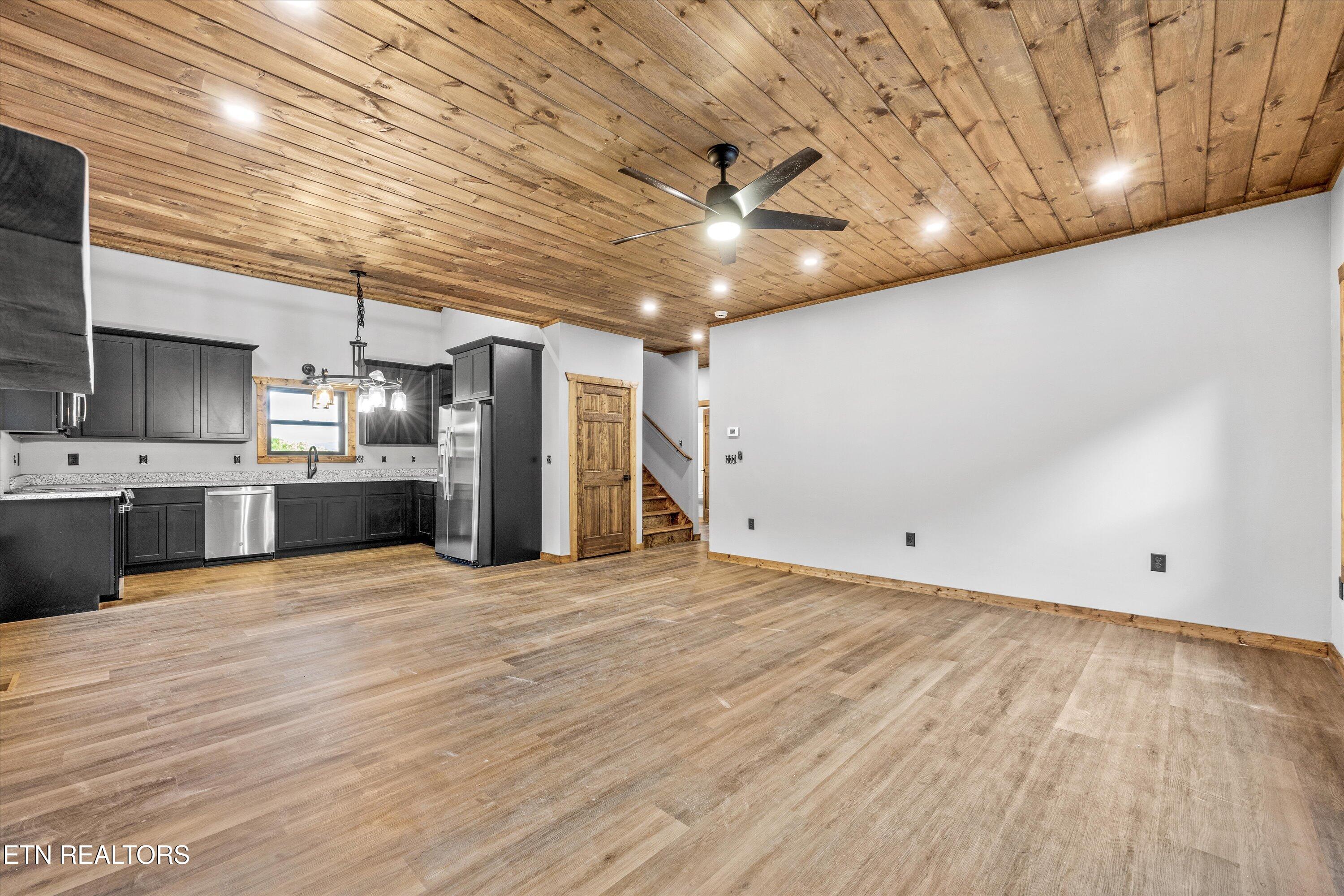 3414 Sugar Maple Loop Rd