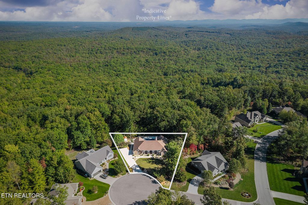 Photo of 64 Cedar Ridge Court, Fairfield Glade, TN 38558 (MLS # 1335396)