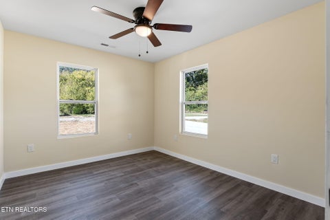 Tiny photo for 119 Bradys Way, Harriman, TN 37748 (MLS # 1359742)