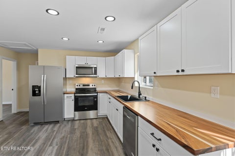 Tiny photo for 119 Bradys Way, Harriman, TN 37748 (MLS # 1359742)