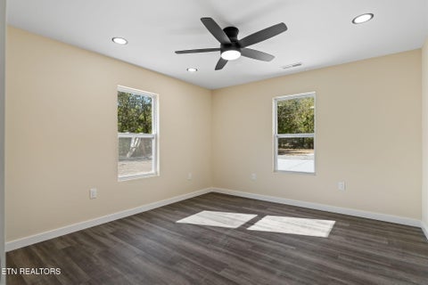 Tiny photo for 119 Bradys Way, Harriman, TN 37748 (MLS # 1359742)