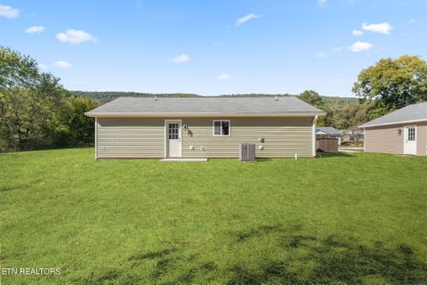 Tiny photo for 119 Bradys Way, Harriman, TN 37748 (MLS # 1359742)