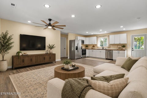 Tiny photo for 119 Bradys Way, Harriman, TN 37748 (MLS # 1359742)