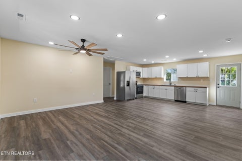 Tiny photo for 119 Bradys Way, Harriman, TN 37748 (MLS # 1359742)