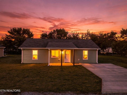 Tiny photo for 119 Bradys Way, Harriman, TN 37748 (MLS # 1359742)