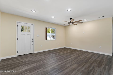 Tiny photo for 119 Bradys Way, Harriman, TN 37748 (MLS # 1359742)