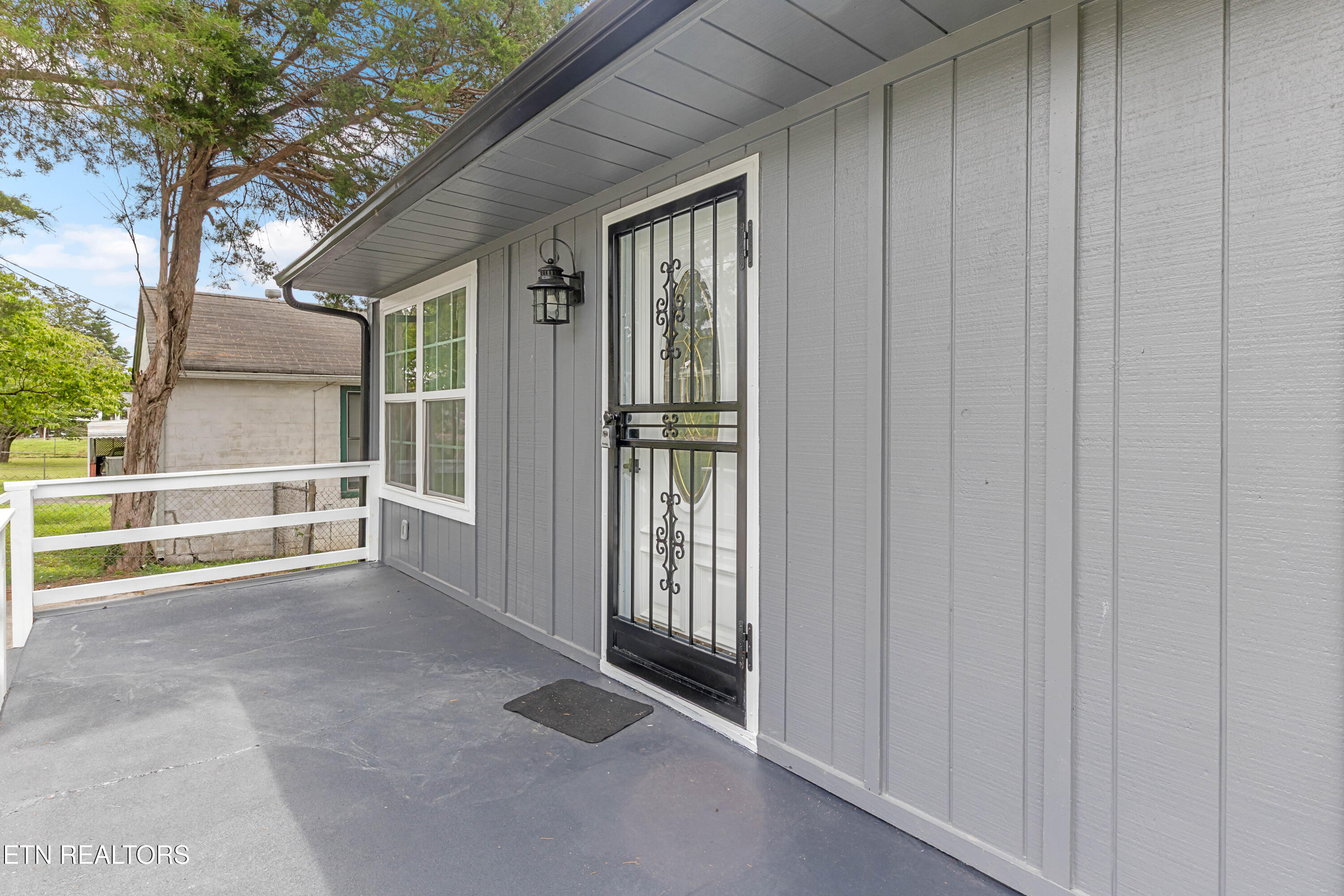 1904 Jourolman Ave