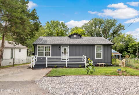 Photo of 1904 Jourolman Ave, Knoxville, TN 37921 (MLS # 1346154)