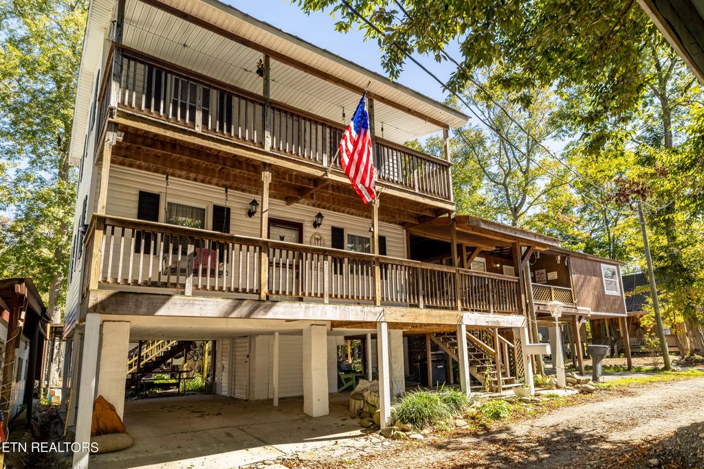 Photo of 23 Carnes Rd, Townsend, TN 37882 (MLS # 1280028)