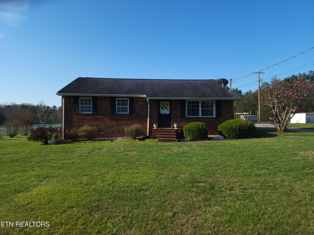 Photo of 9110 N Ruggles Ferry Pike, Strawberry Plains, TN 37871 (MLS # 1257365)