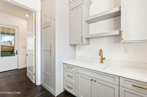 Tiny photo for 1521 Cherokee Blvd, Knoxville, TN 37919 (MLS # 1325732)