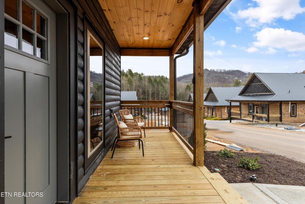 Photo of 588 Warbonnet Way, Pigeon Forge, TN 37863 (MLS # 1290854)