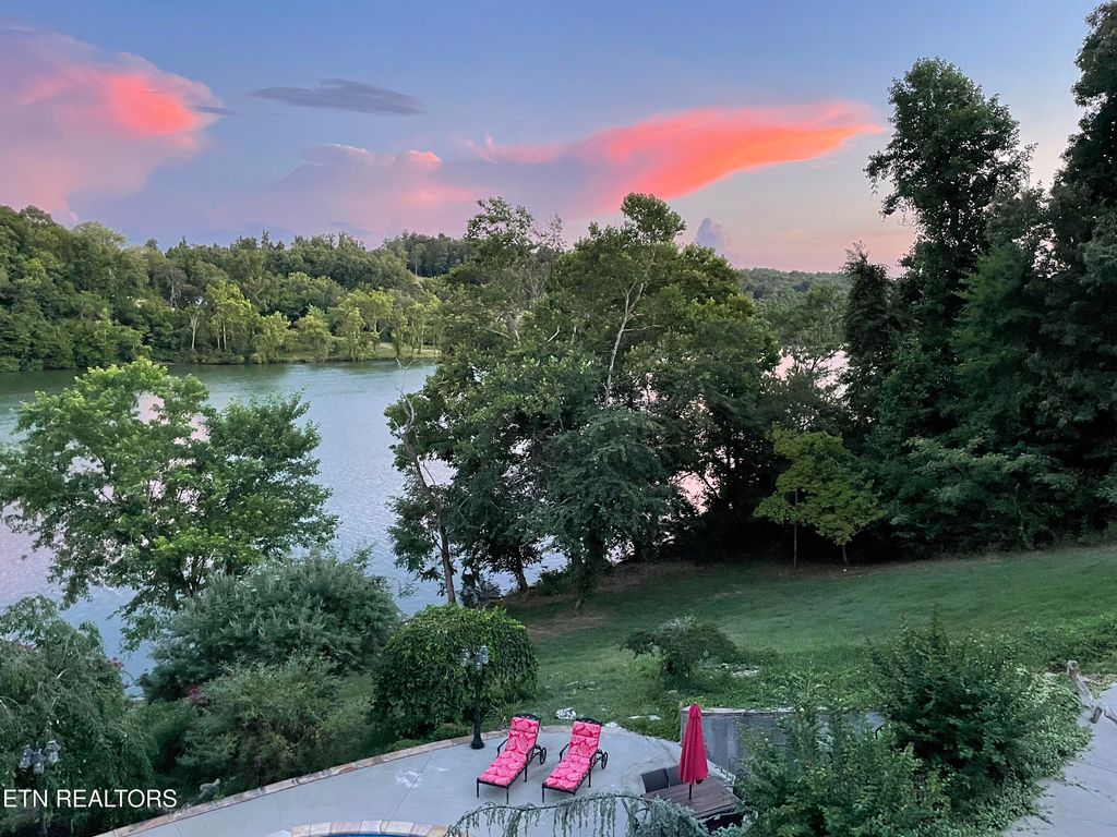 Photo of 141 Settlers Rd, Harriman, TN 37748 (MLS # 1334961)