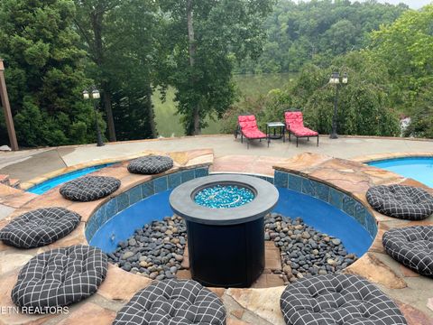 Tiny photo for 141 Settlers Rd, Harriman, TN 37748 (MLS # 1334961)