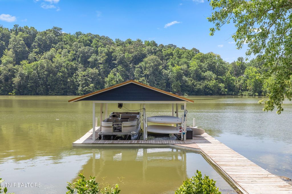 Photo of 141 Settlers Rd, Harriman, TN 37748 (MLS # 1334961)
