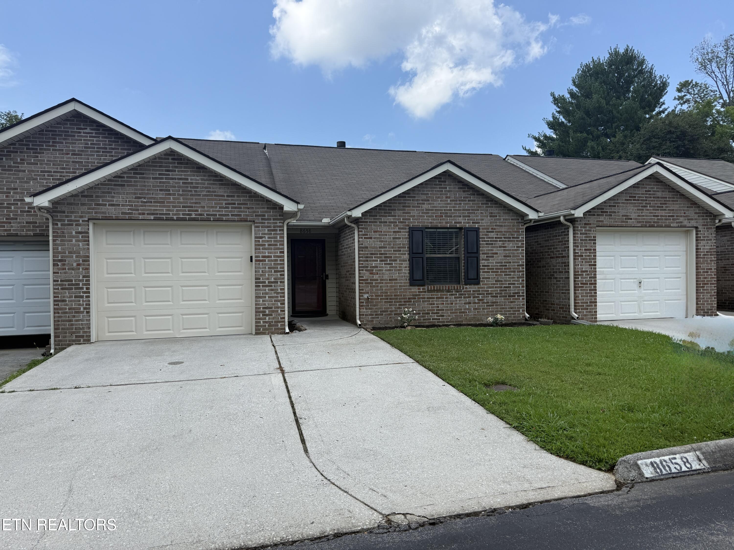 Photo 1 of 25 — 8658 Denmark St, Knoxville, TN 37931