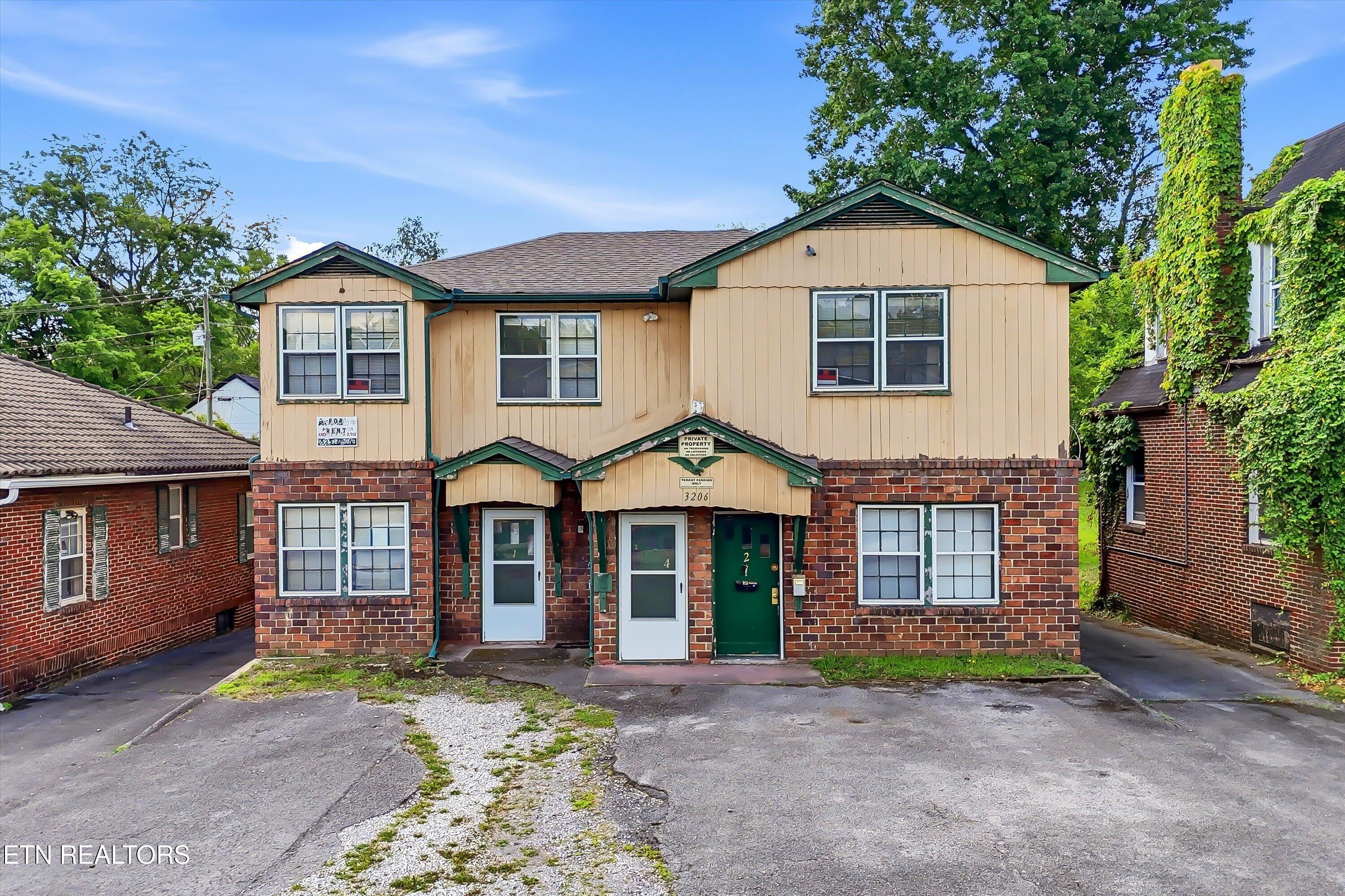 Photo 1 of 23 — 3206 E Magnolia Ave, Knoxville, TN 37914
