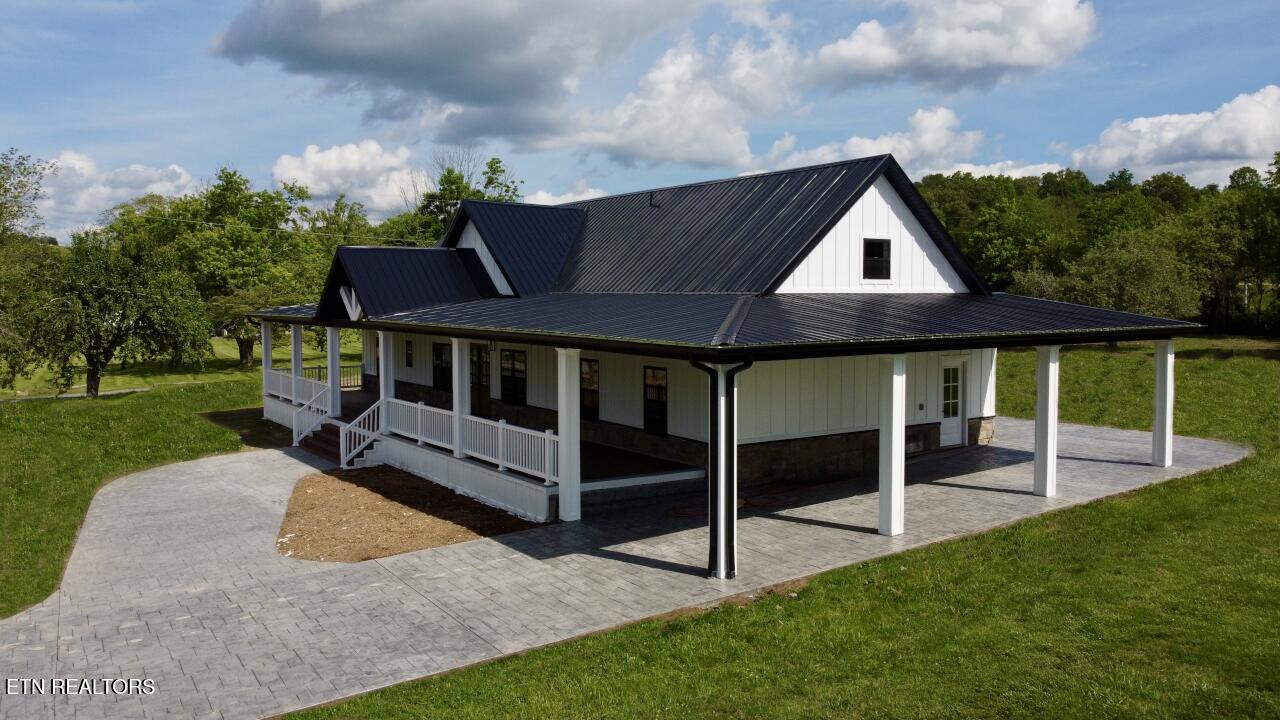 151 Clear Creek Rd