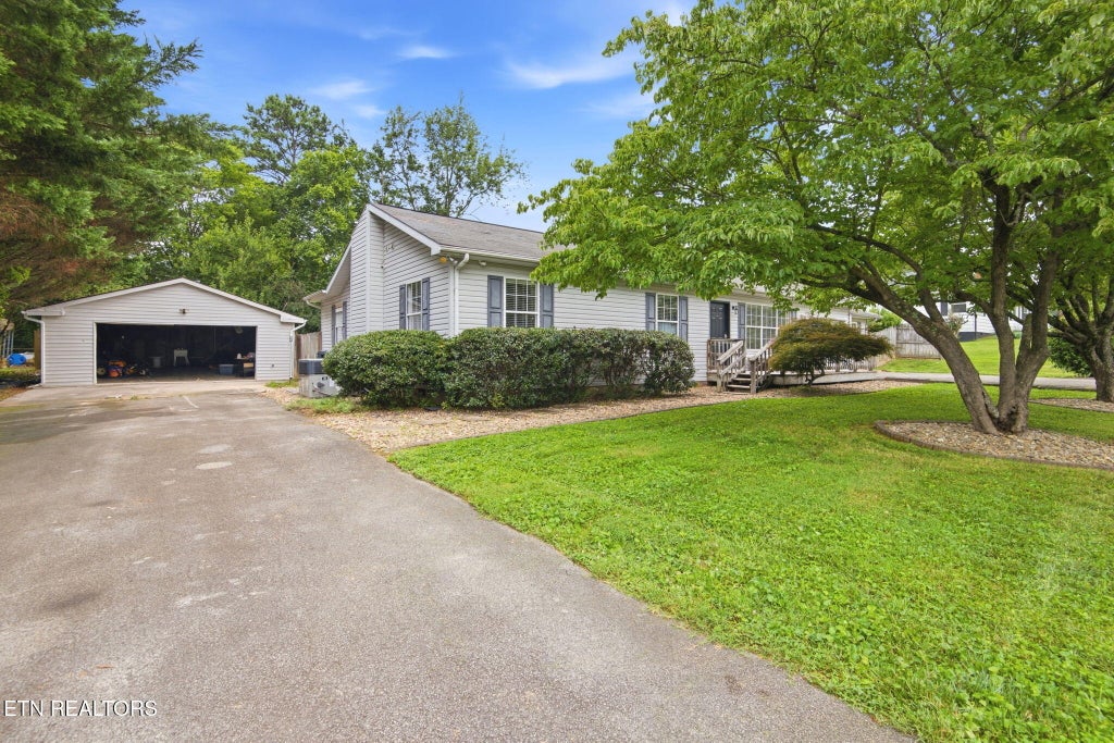 Photo of 503 Tillman Rd, Knoxville, TN 37912 (MLS # 1350501)