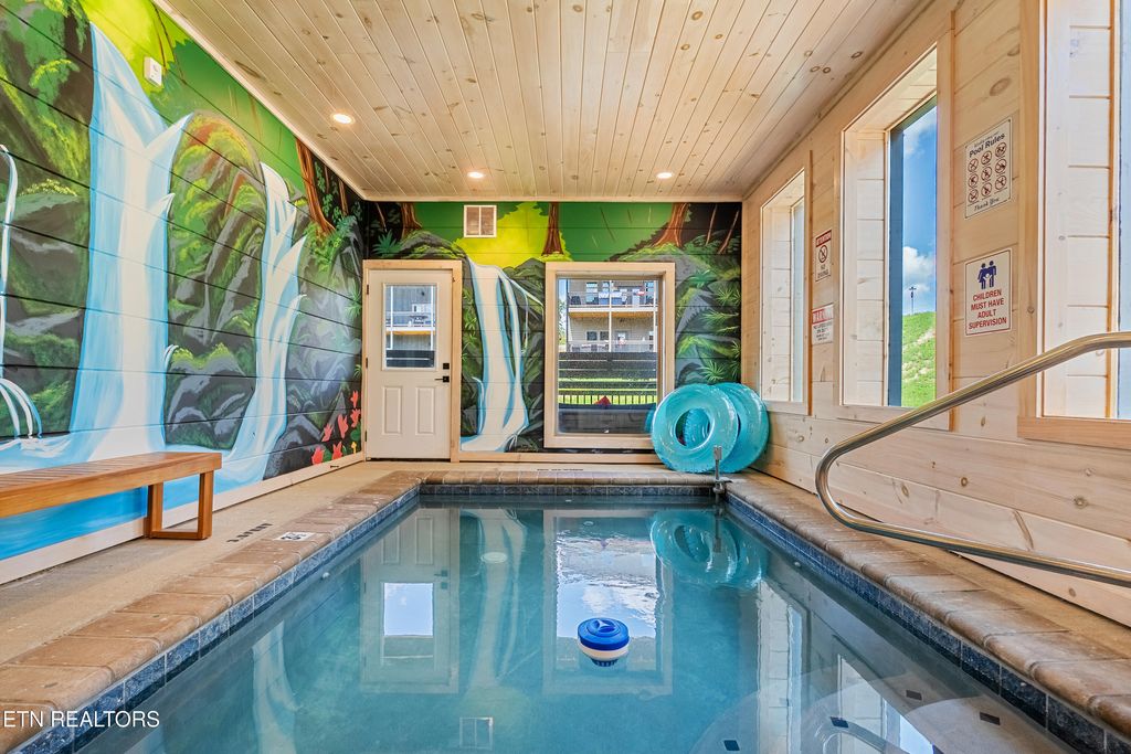 Photo of 510 Warbonnet Way, Pigeon Forge, TN 37863 (MLS # 1304513)