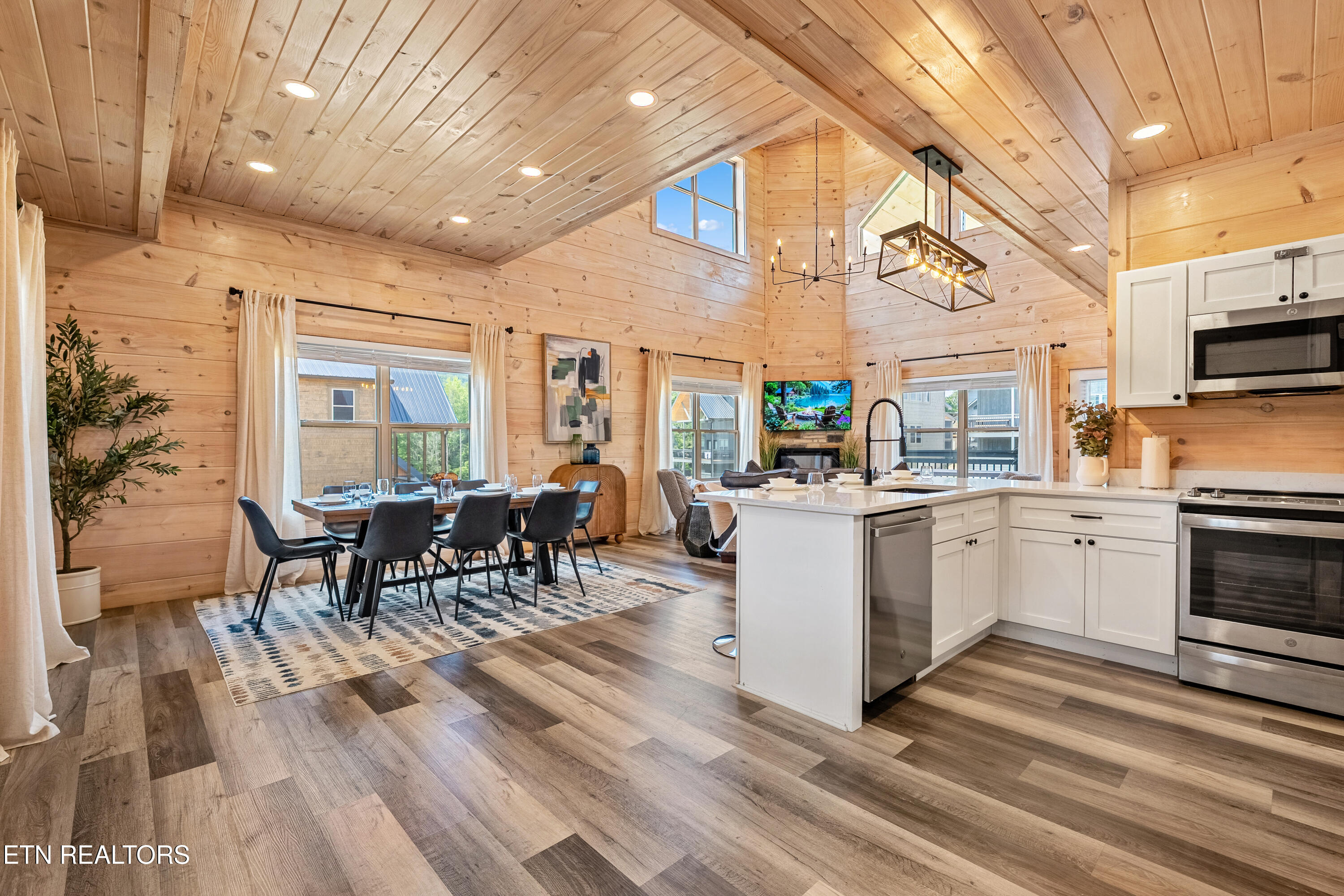 510 Warbonnet Way