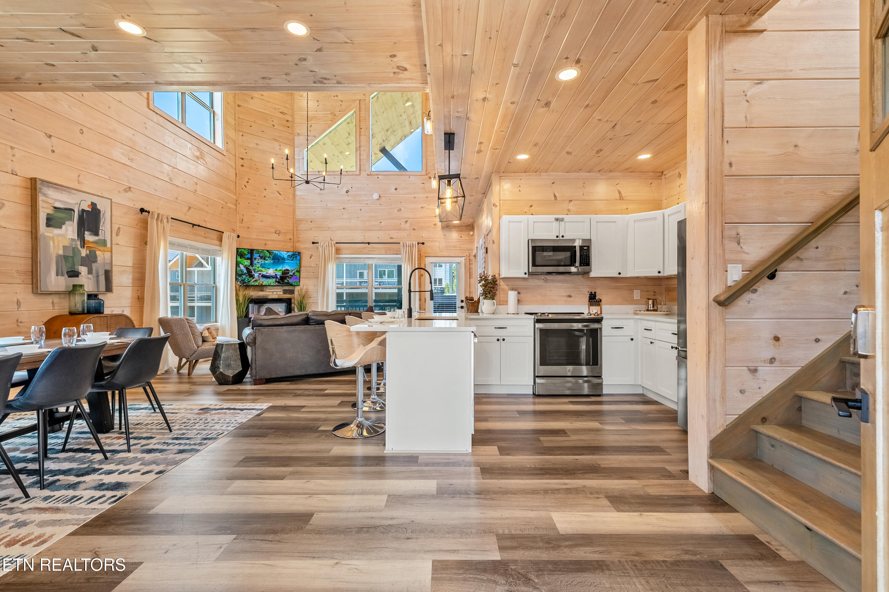 510 Warbonnet Way