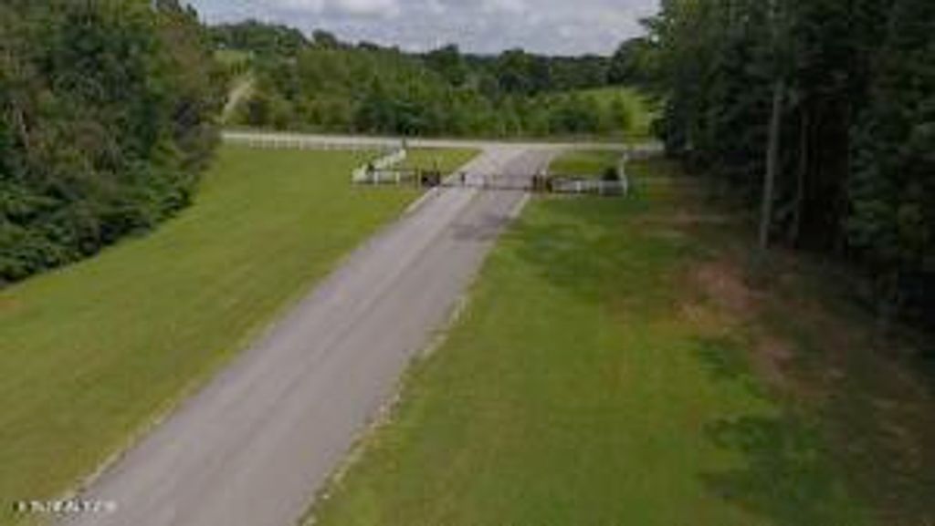 Photo of 6428 Espalier Drive, Decatur, TN 37322 (MLS # 1252432)