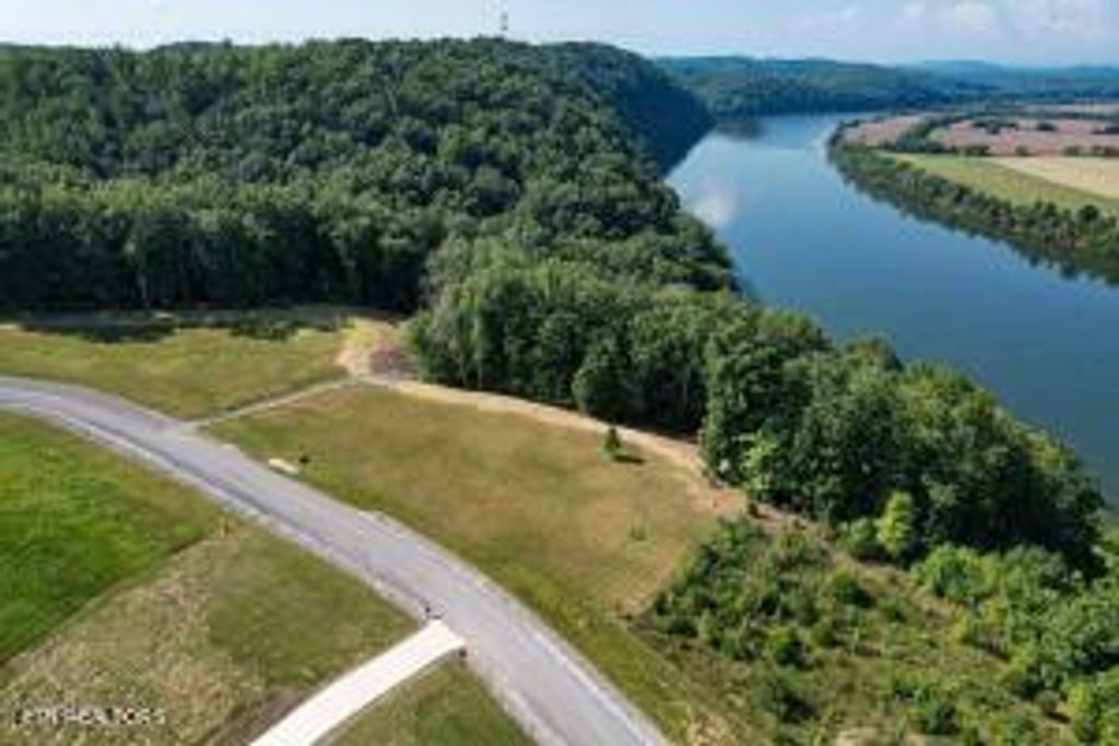 Photo of 6428 Espalier Drive, Decatur, TN 37322 (MLS # 1252432)