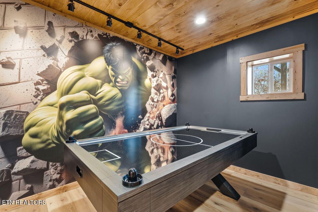 Photo of 3630 Mountain Top Lane, Sevierville, TN 37876 (MLS # 1332962)