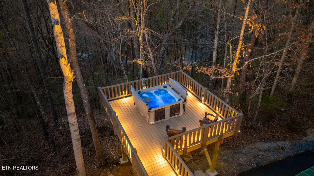 Photo of 3630 Mountain Top Lane, Sevierville, TN 37876 (MLS # 1332962)