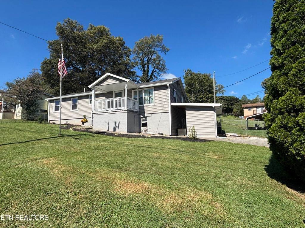 Photo of 4231 Van Dyke Drive, Knoxville, TN 37919 (MLS # 1318572)