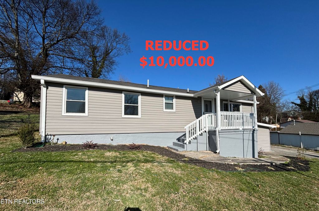 Photo of 4231 Van Dyke Drive, Knoxville, TN 37919 (MLS # 1318572)