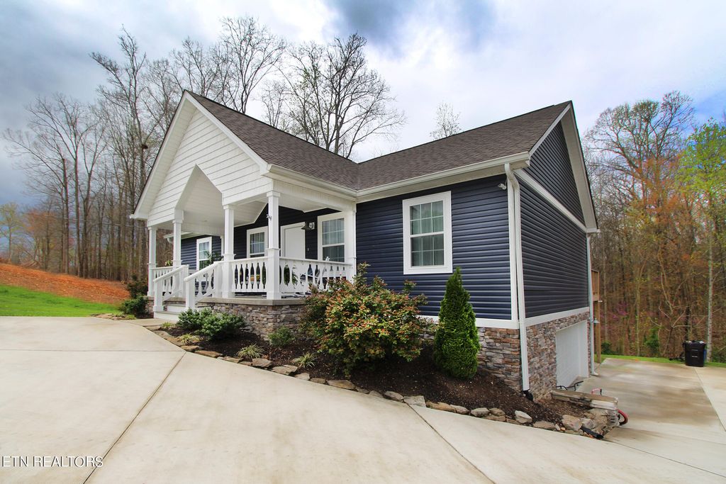 Photo of 369 Covenant Lane, Maynardville, TN 37807 (MLS # 1258075)