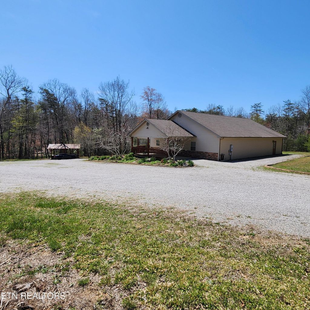 Photo of Cumberland Lakes Drive, Monterey, TN 38574 (MLS # 1338803)