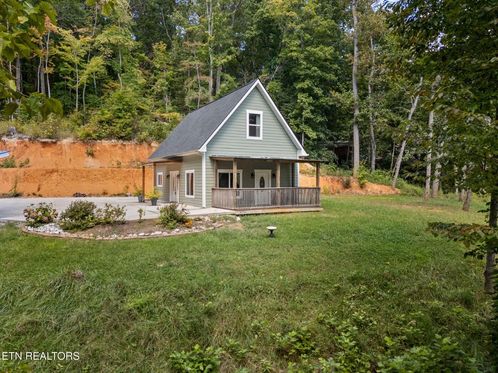 Photo of 8811 Ellis Lane Ln, Powell, TN 37849 (MLS # 1315603)