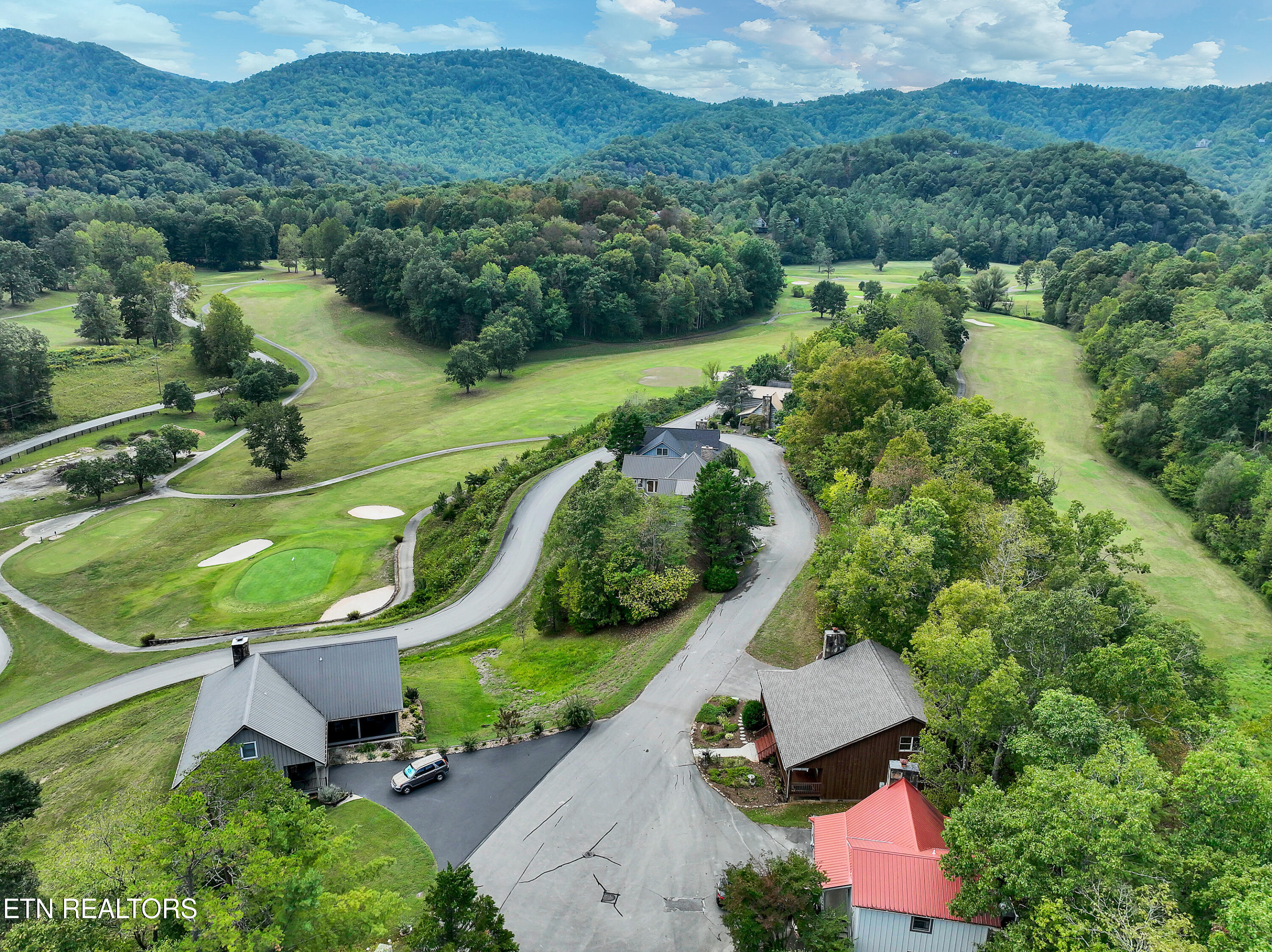 211 Pioneer Trace