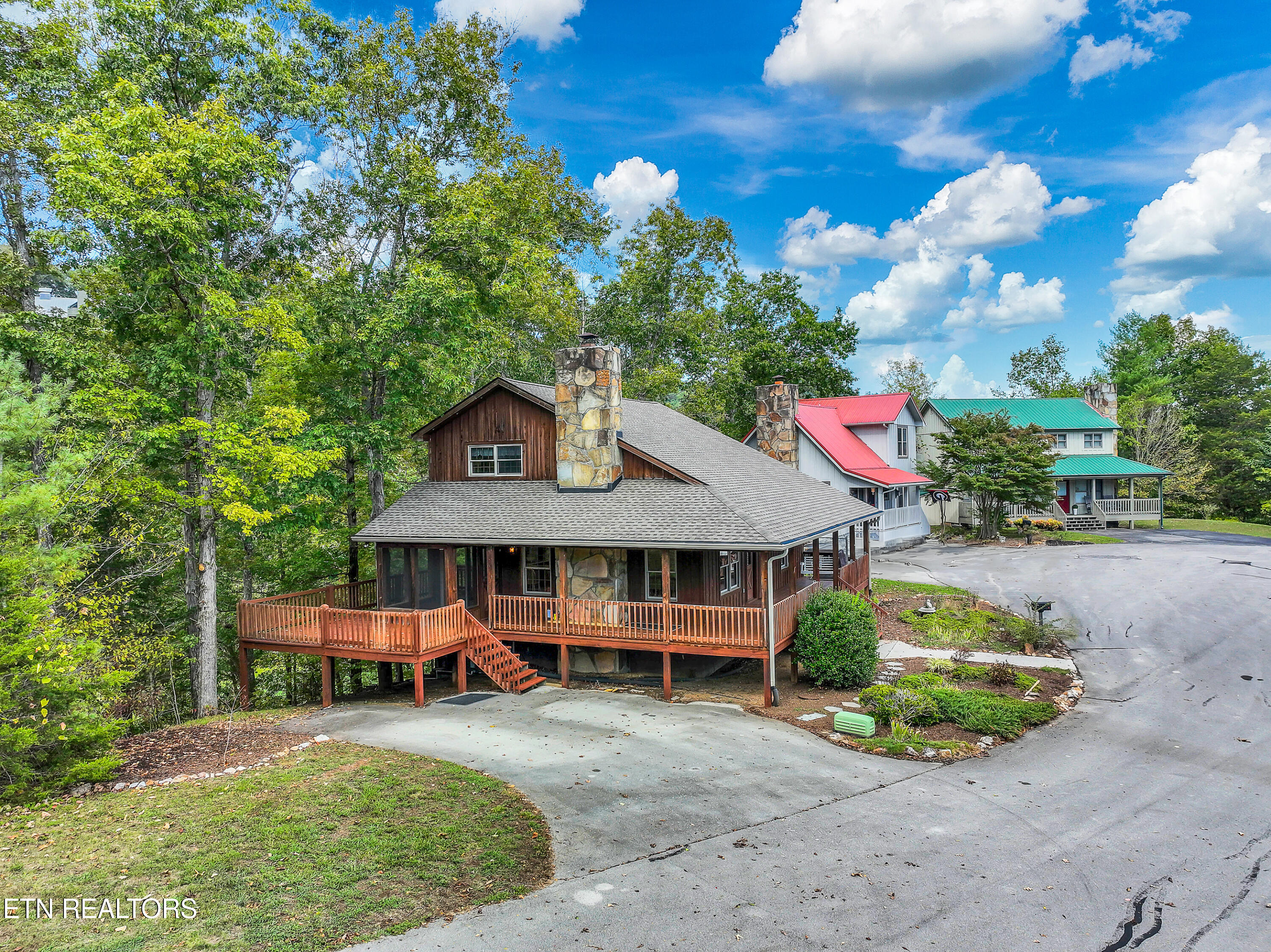 211 Pioneer Trace